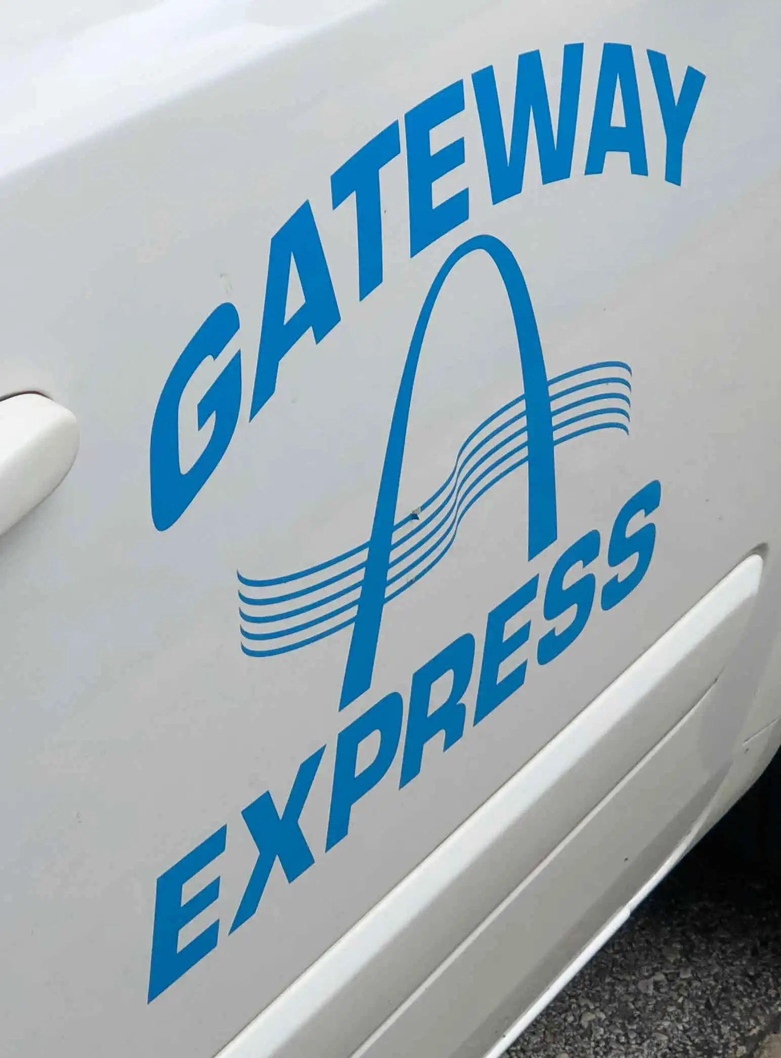 logo for 00134-gateway-express.webp