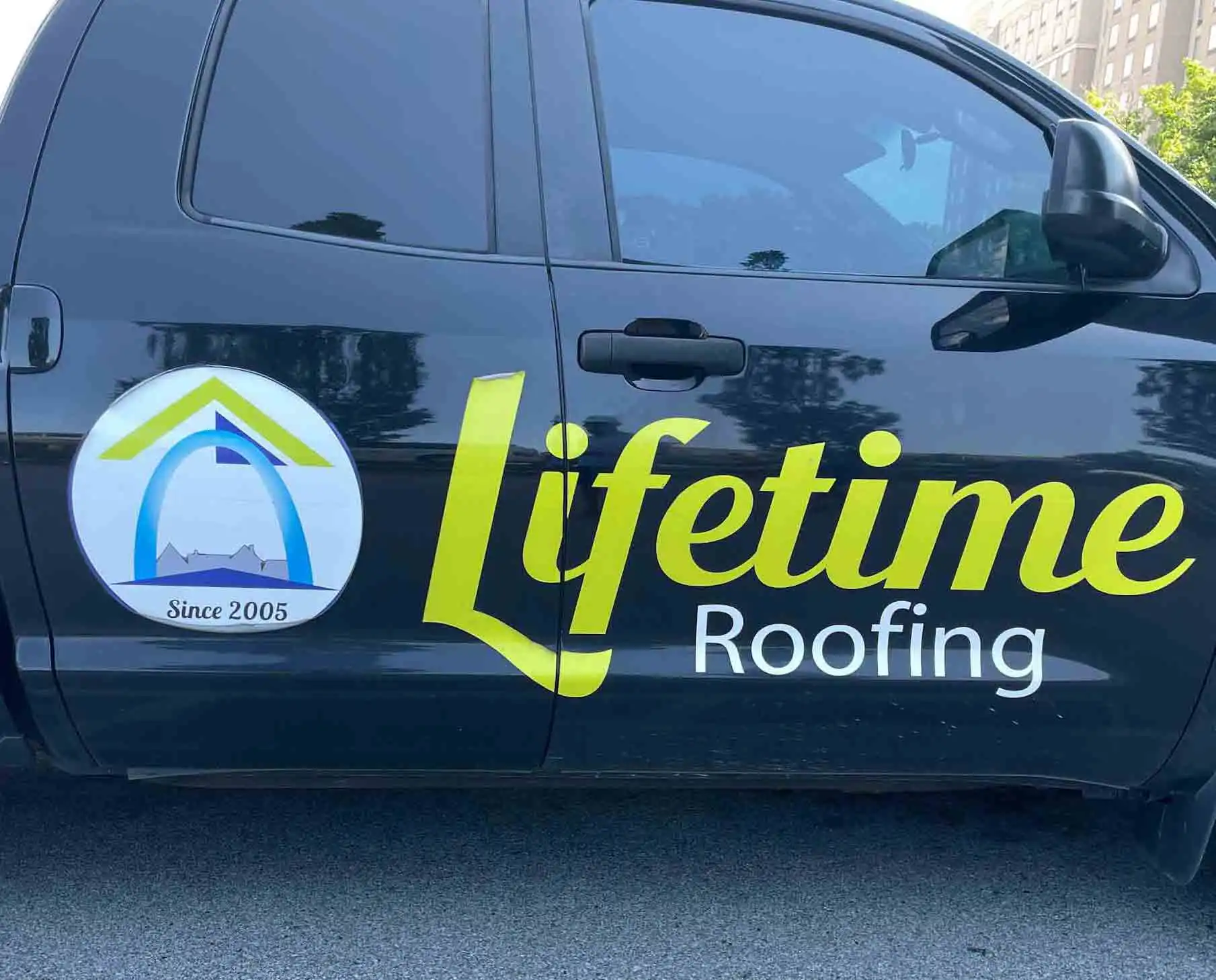 logo for 00214-lifetime-roofing.webp