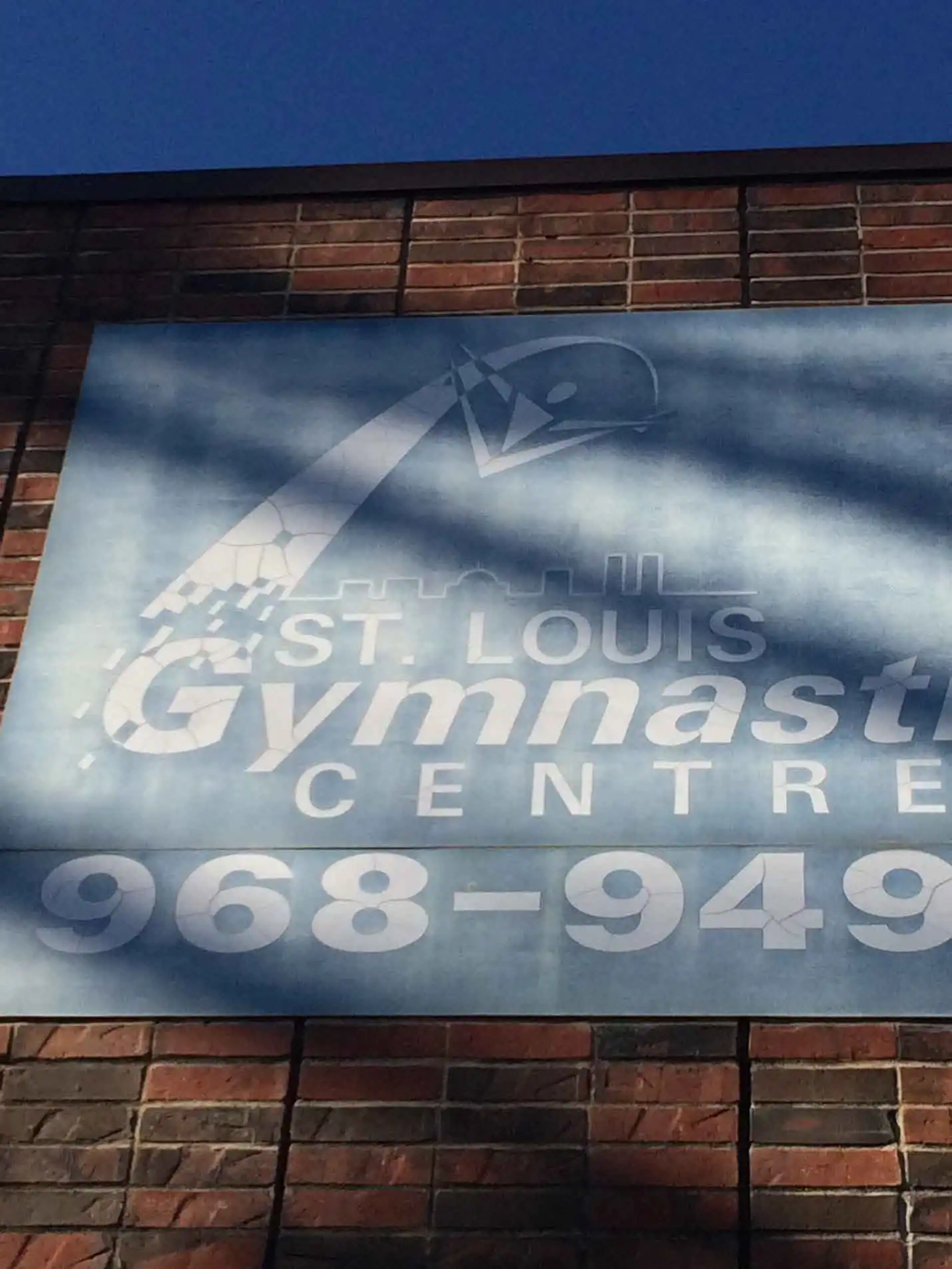 logo for 00370-st-louis-gymnastics-centre.webp