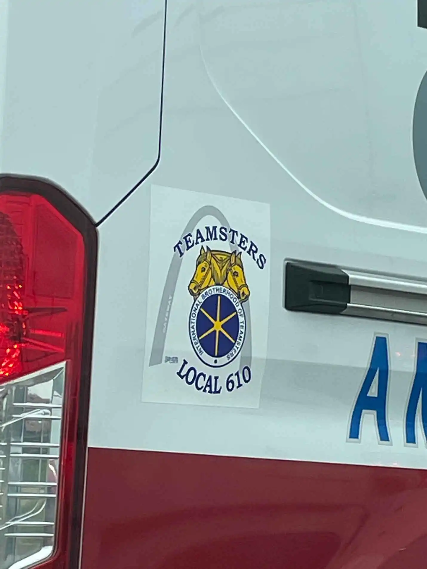 logo for 00466-teamsters-local-610.webp